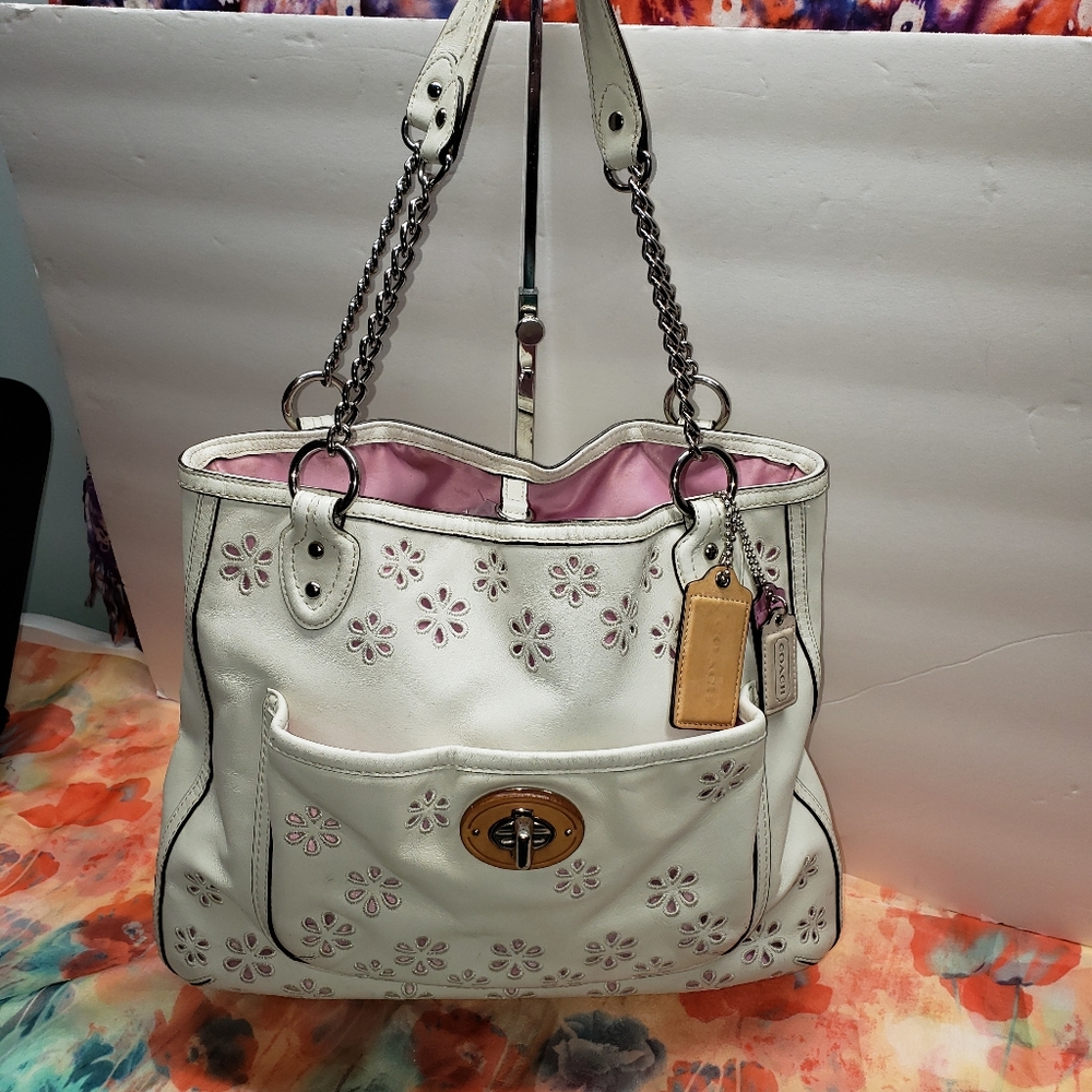 PRICE FIRM Coach Daisy floral leather chain tote .